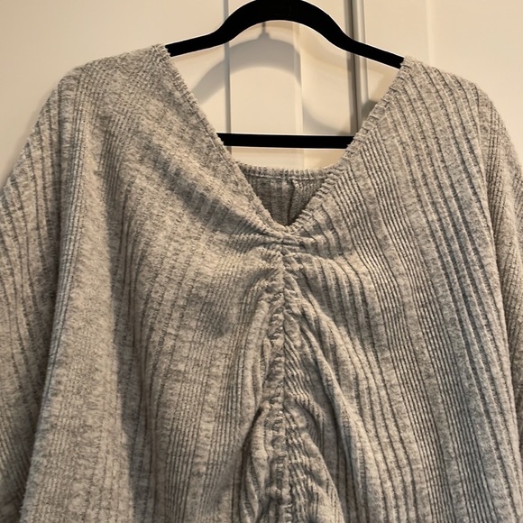 Shein Curve Crop Top Woman's Plus Size 2X - Picture 7 of 10